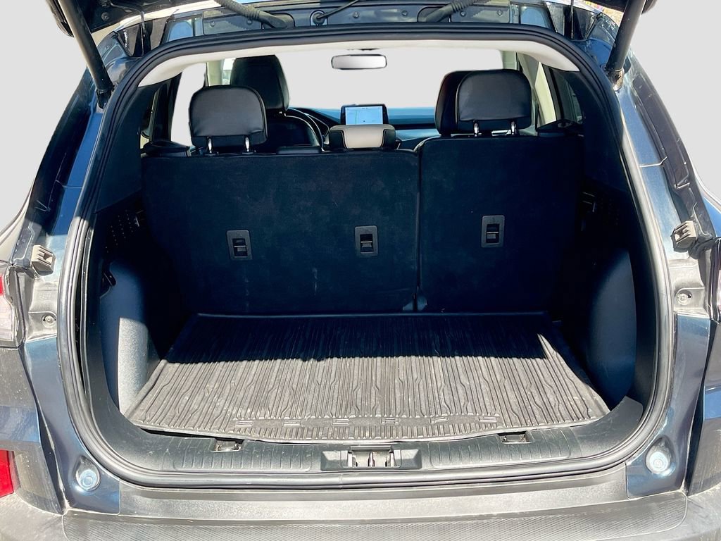 Used 2022 Ford Escape Titanium w/ Class II Trailer Tow Package image 27