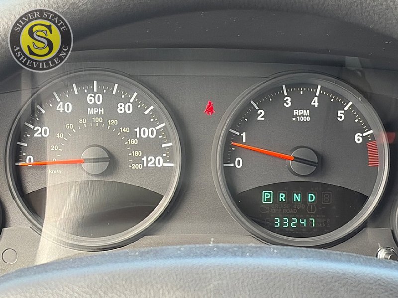 Used 2009 Jeep Compass Sport FWD image 25