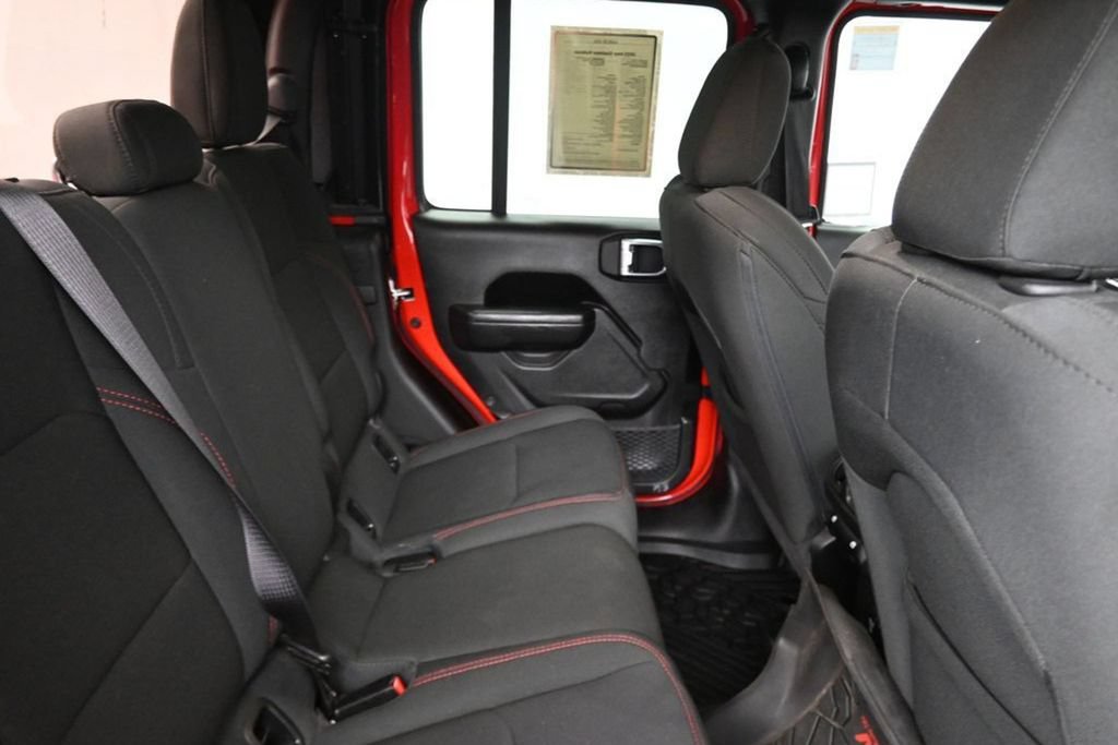 Used 2023 Jeep Gladiator Rubicon AWD/4WD image 17