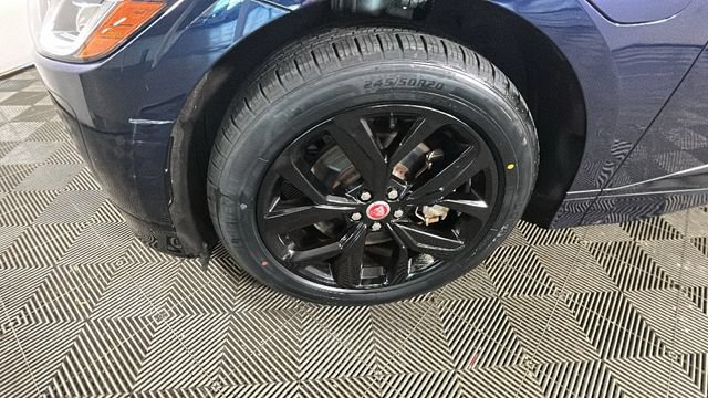 Used 2023 Jaguar I-PACE HSE AWD/4WD image 9
