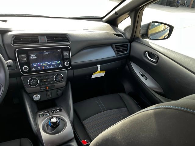 Used 2024 Nissan Leaf S image 14