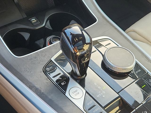 Used 2022 BMW X5 xDrive45e w/ Luxury Seating Package image 15