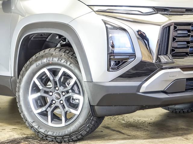 New 2026 Chevrolet Equinox ACTIV w/ Safety and Technology Package image 4