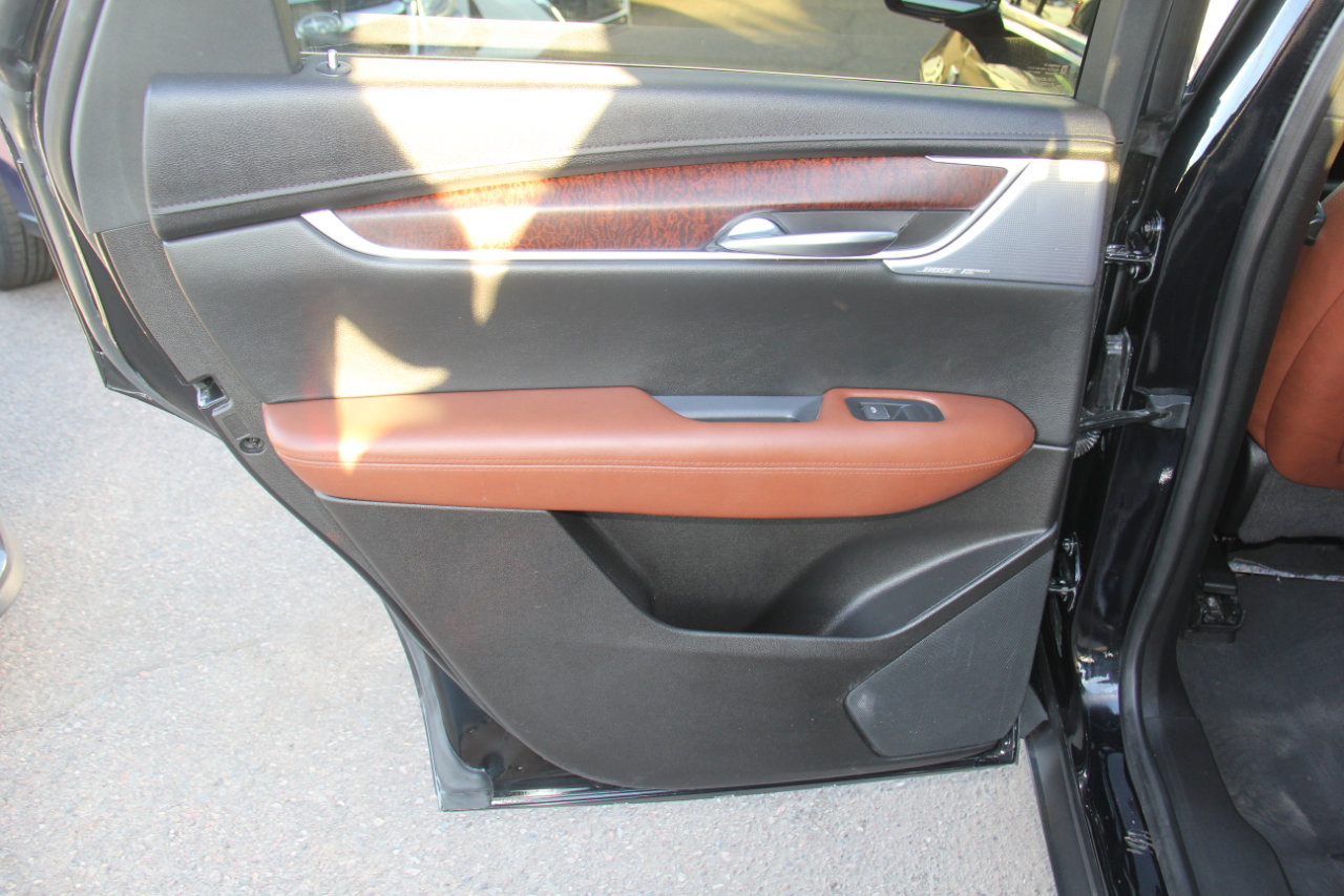 Used 2023 Cadillac XT5 Premium Luxury w/ Technology Package image 23