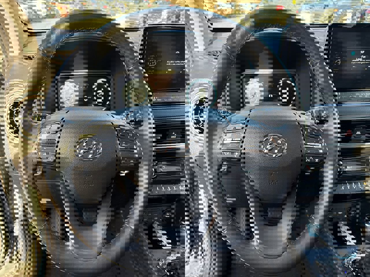 Used 2023 Hyundai Kona Limited image 14