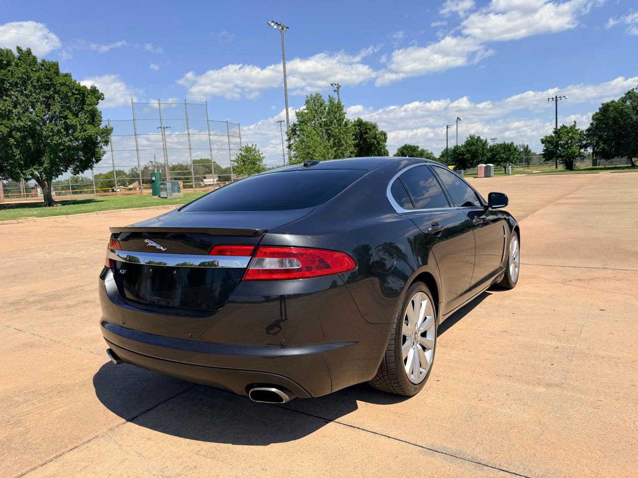 Used 2011 Jaguar XF Portfolio RWD image 26