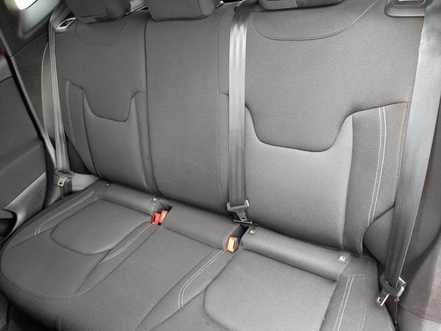 Used 2020 Jeep Renegade Sport image 24