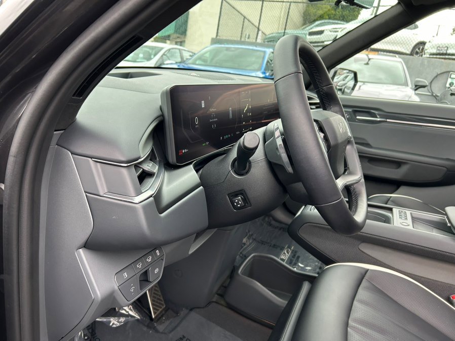 Used 2024 Kia EV9 GT-Line image 19