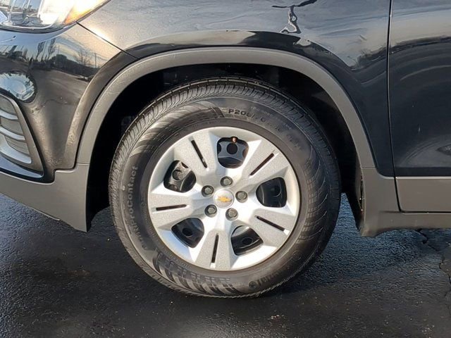 Used 2018 Chevrolet Trax LS image 7