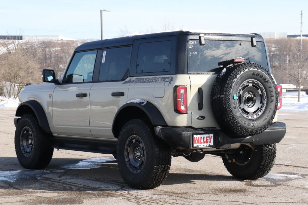 New 2025 Ford Bronco Badlands image 6