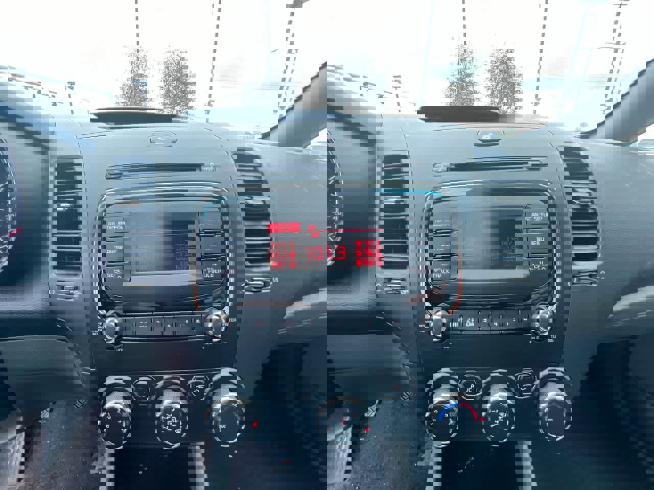 Used 2018 Kia Forte LX image 17