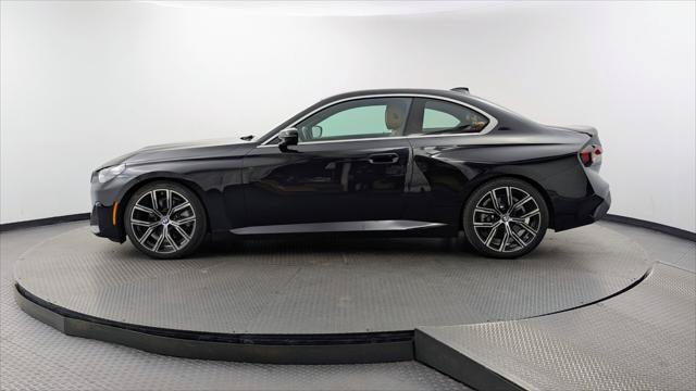 Used 2022 BMW 230i Coupe w/ Convenience Package RWD image 3