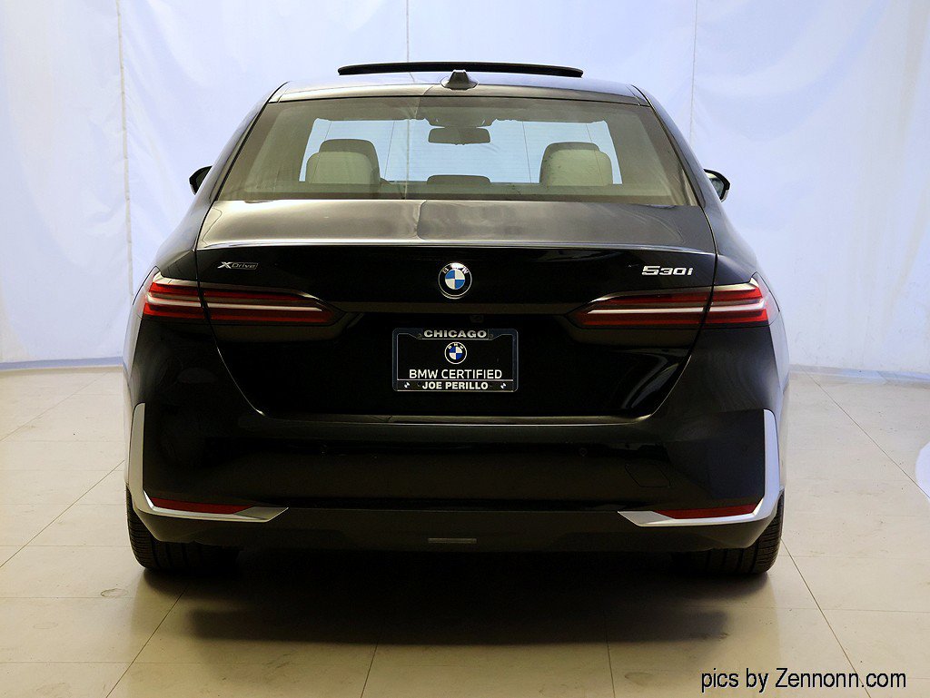 Certified 2024 BMW 530i xDrive w/ Premium Package AWD/4WD image 7