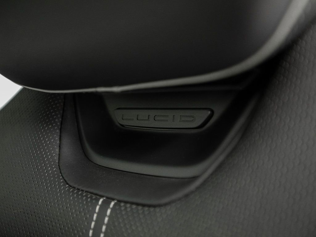 Used 2022 Lucid Air Grand Touring image 25
