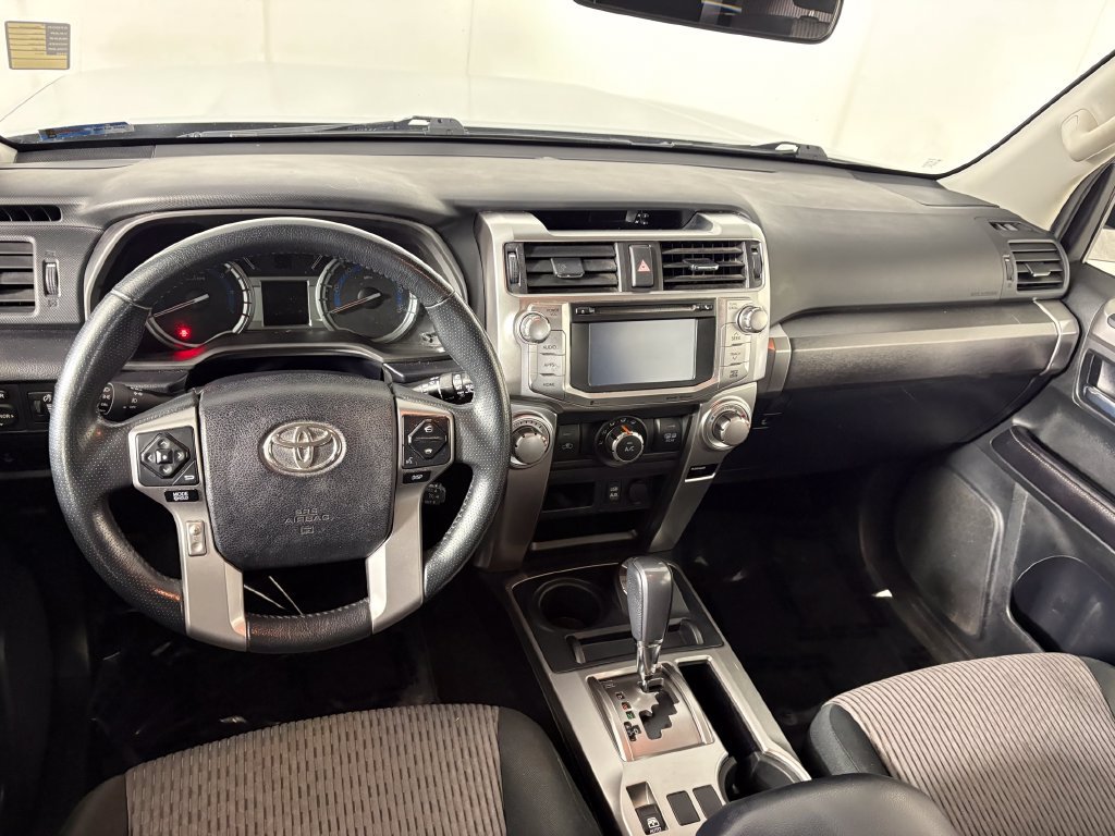 Used 2016 Toyota 4Runner SR5 AWD/4WD image 23