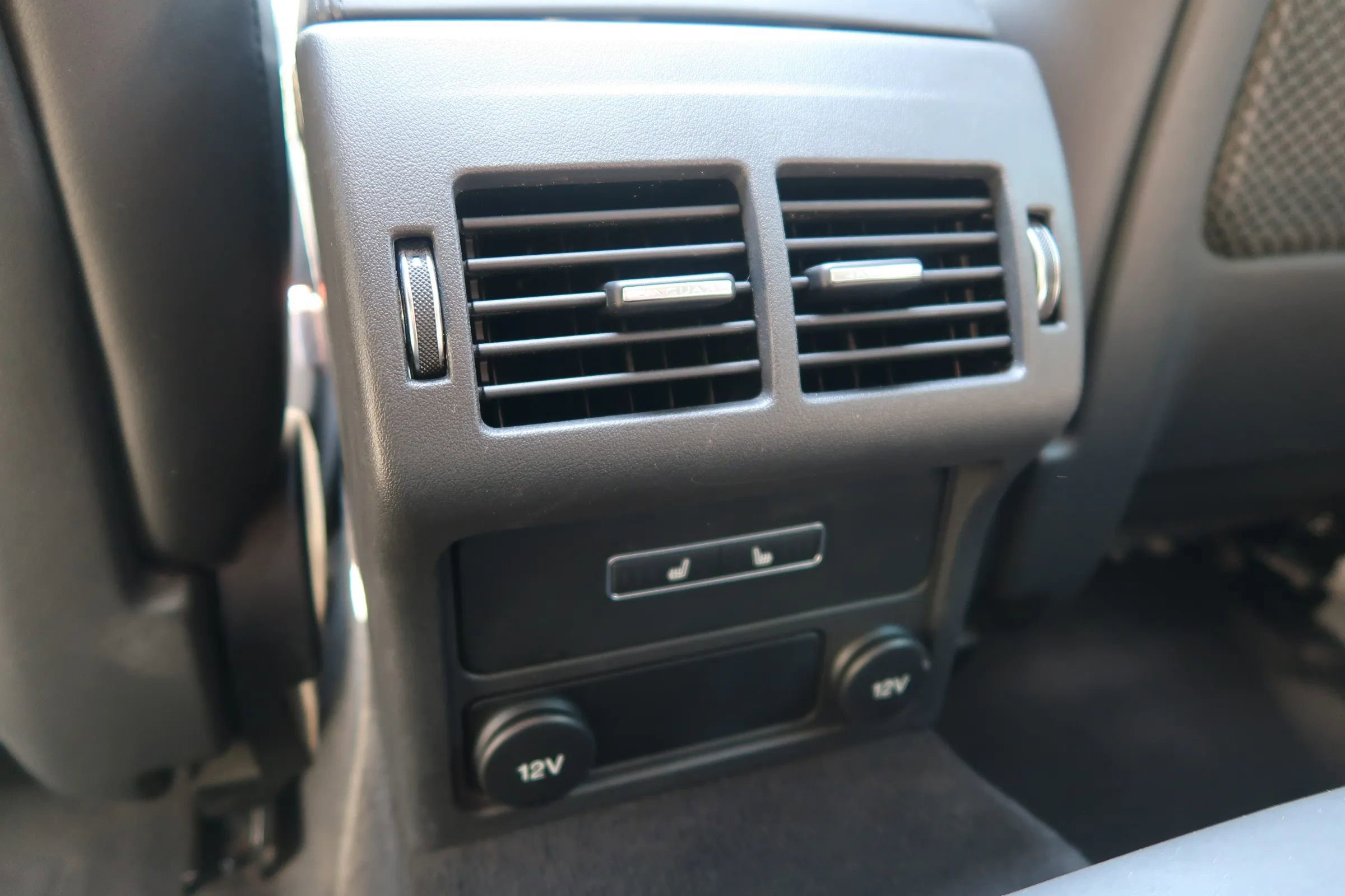 Used 2017 Jaguar XE First Edition image 44