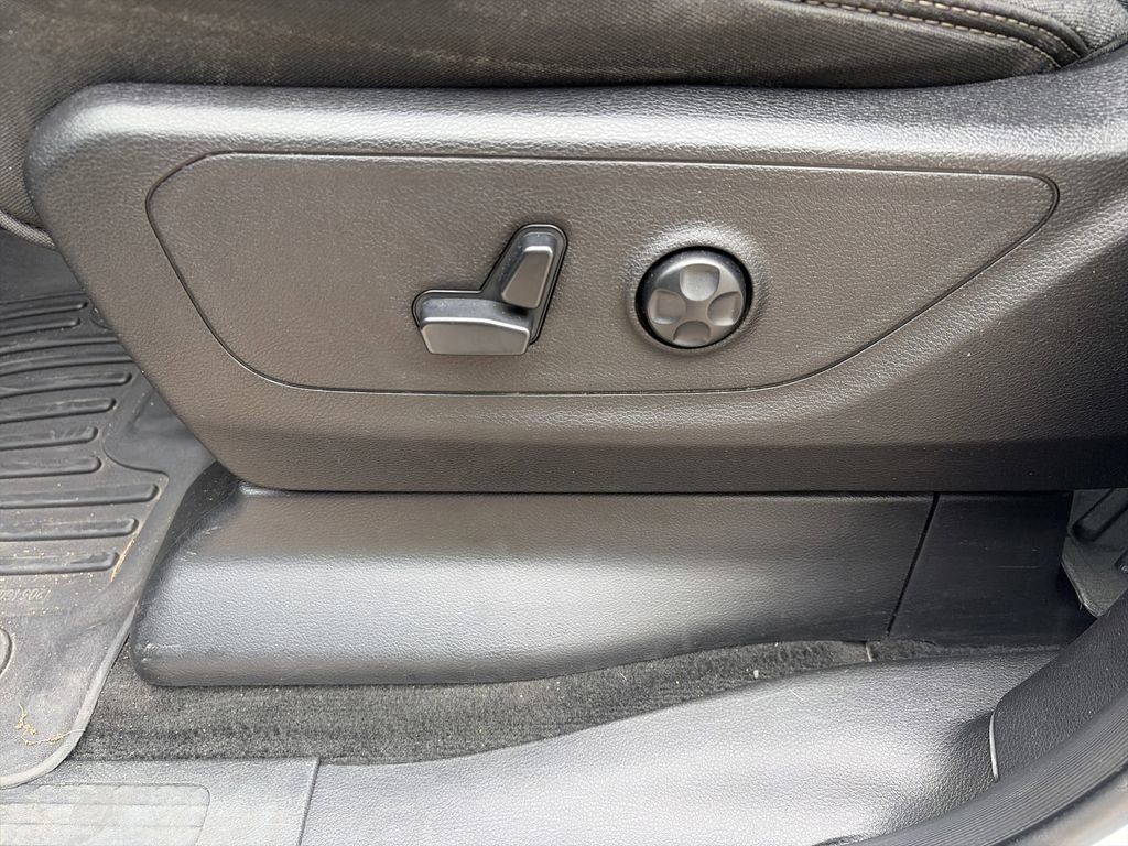 Used 2019 RAM 1500 Big Horn image 13