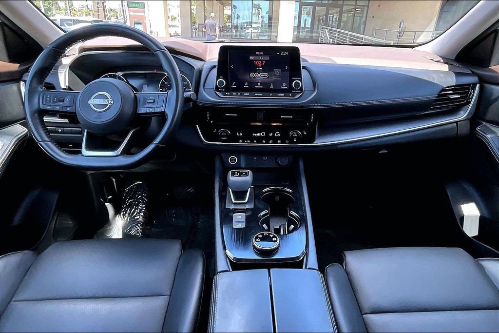 Used 2022 Nissan Rogue SV w/ SV Premium Package AWD/4WD image 11