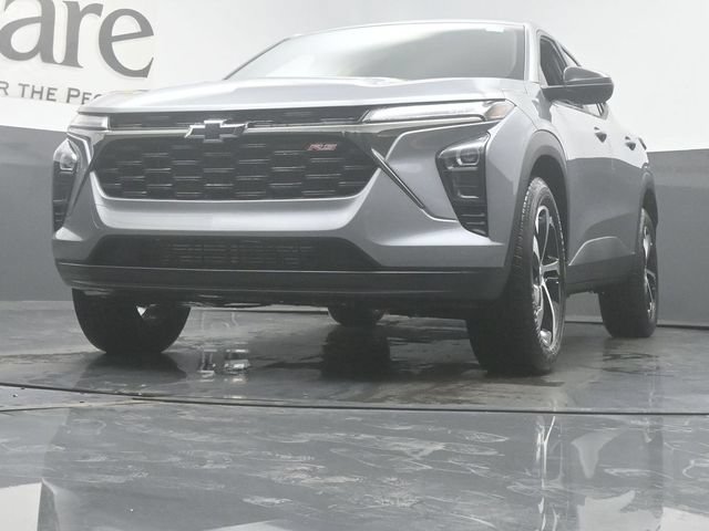 New 2026 Chevrolet Trax RS w/ Driver Confidence Package FWD image 4