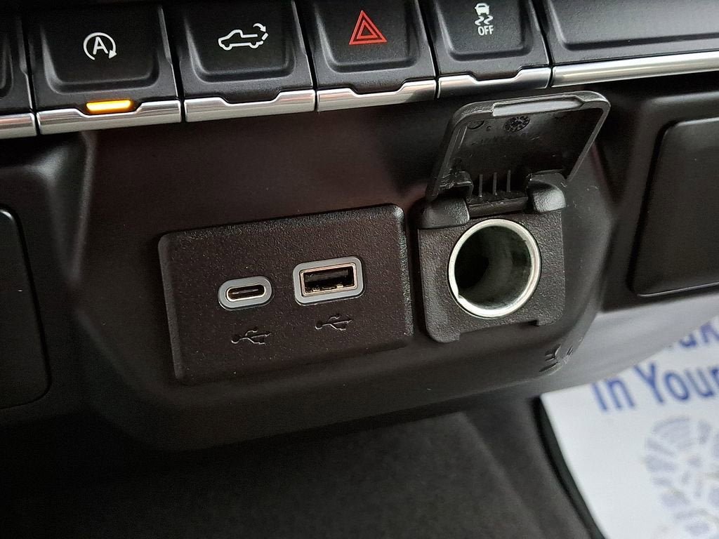 Certified 2022 Chevrolet Silverado 1500 Custom AWD/4WD image 25