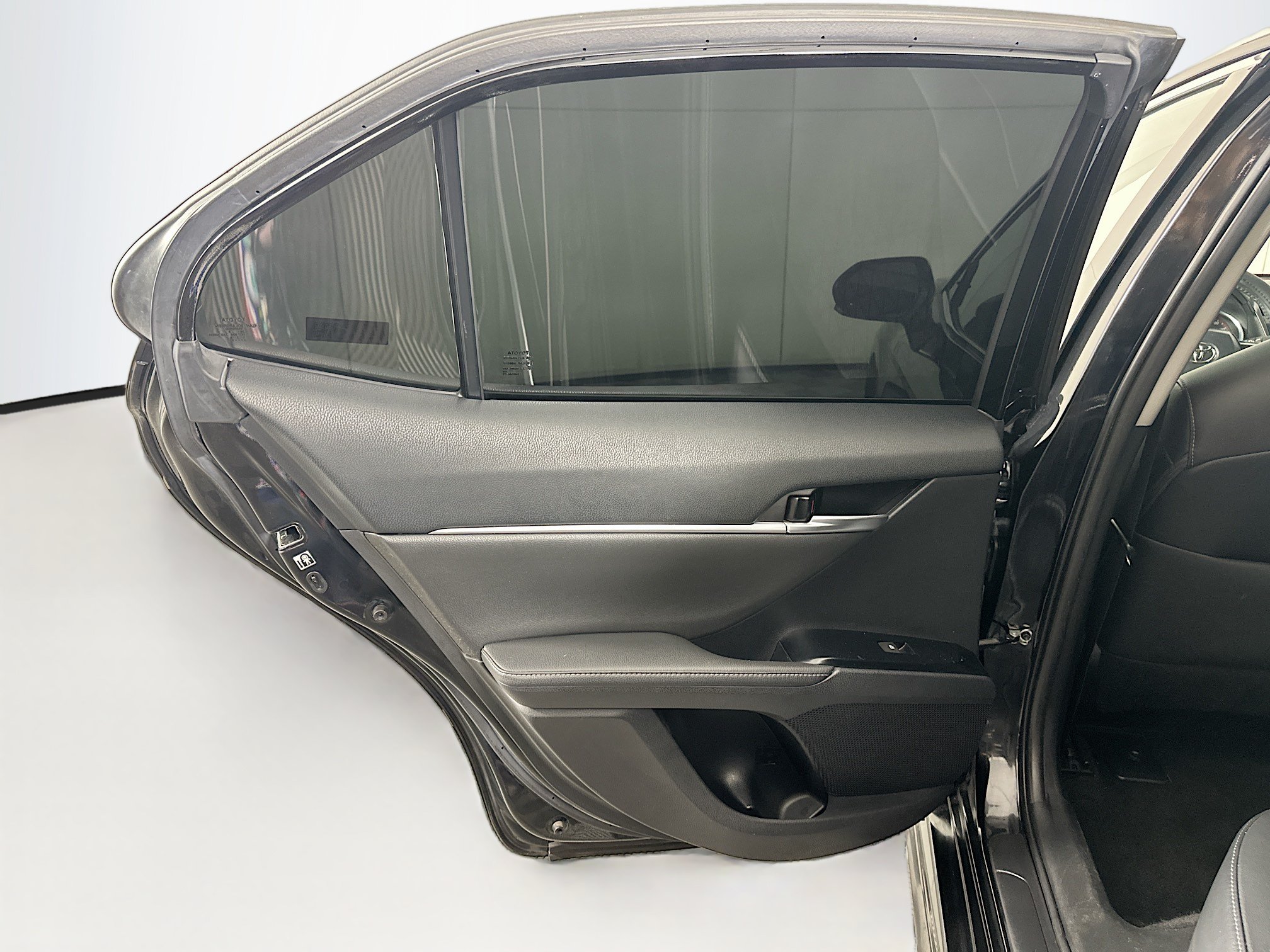 Used 2019 Toyota Camry XSE FWD image 26