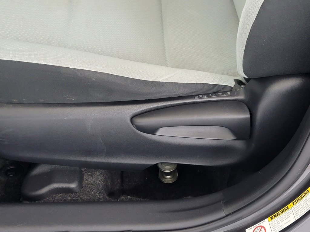 Used 2013 Toyota Prius C One FWD image 17