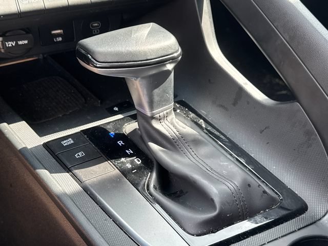 Used 2025 Hyundai Elantra Sport FWD image 15