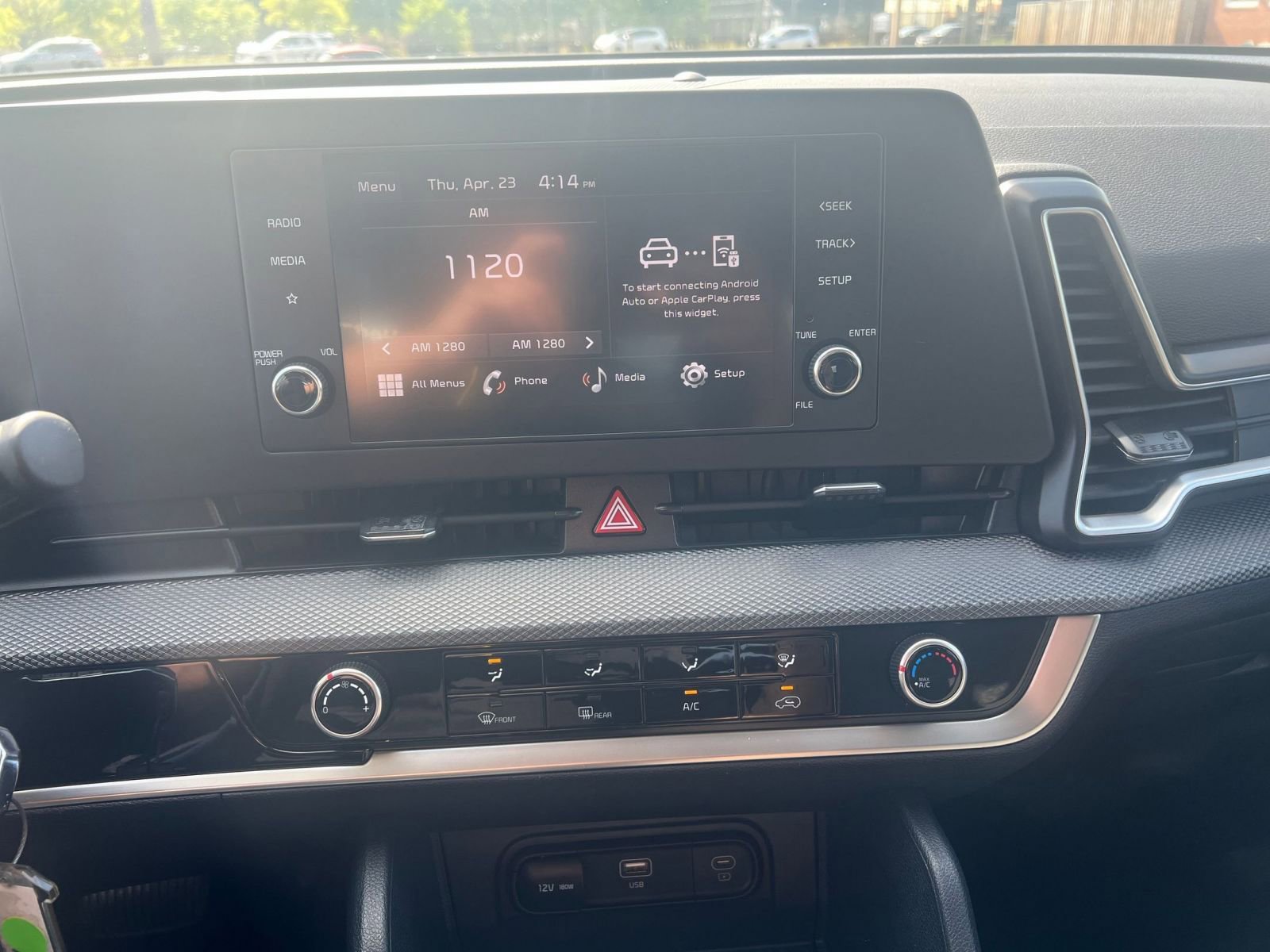 Used 2025 Kia Sportage LX FWD image 17