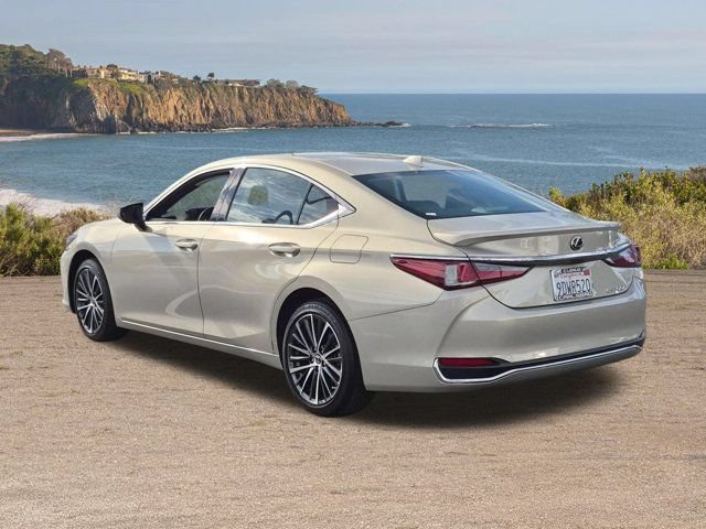 Used 2023 Lexus ES 300h w/ Premium Package FWD image 7