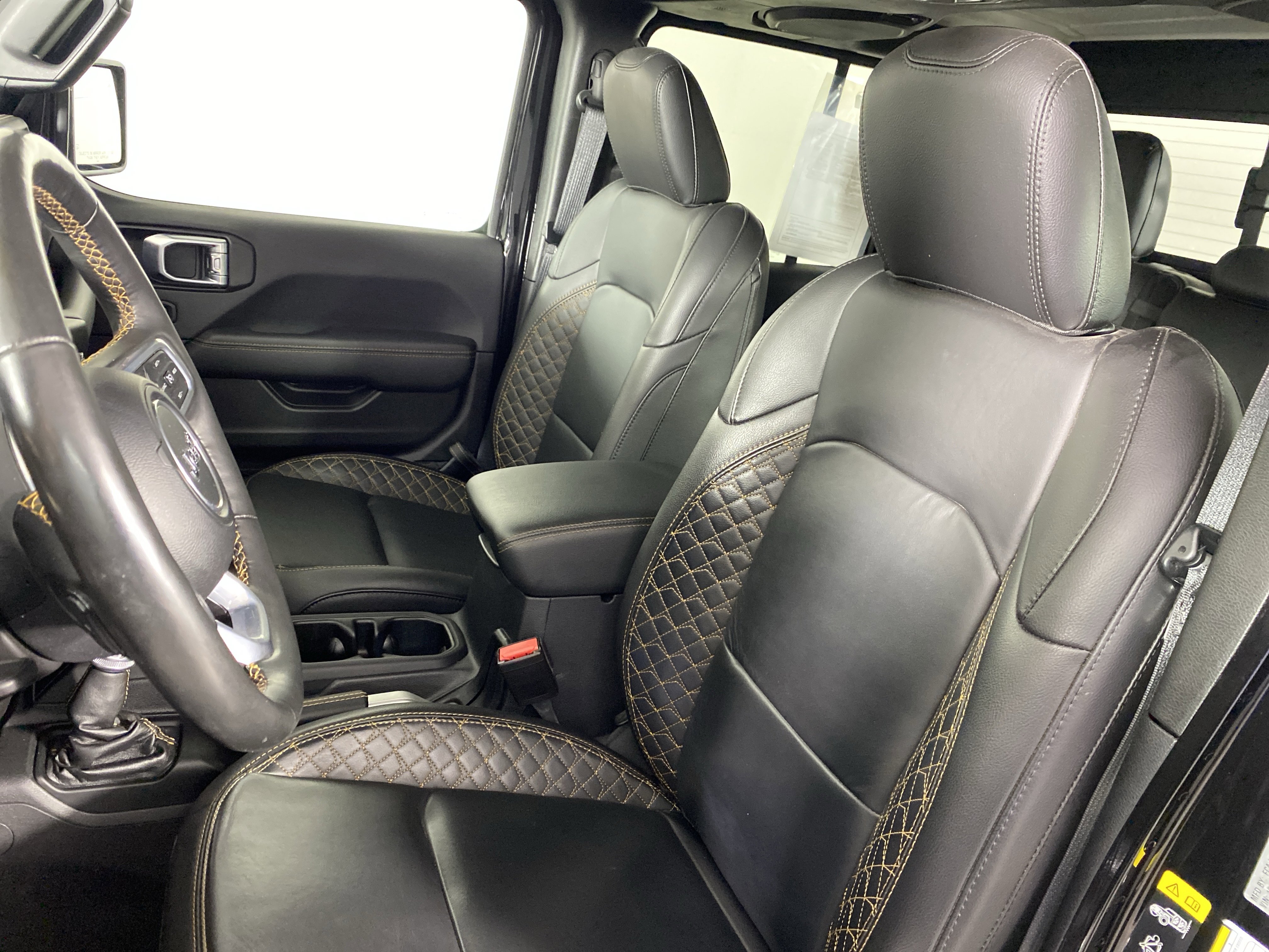 Used 2021 Jeep Gladiator Overland image 17