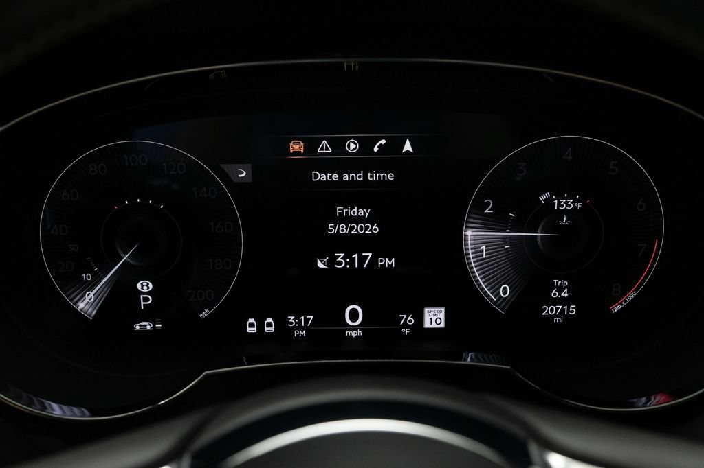 Used 2023 Bentley Bentayga Extended Wheelbase AWD/4WD image 23
