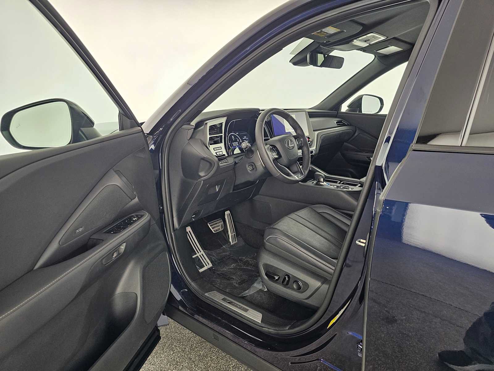 Certified 2024 Lexus TX 500h AWD w/ Technology Package image 21