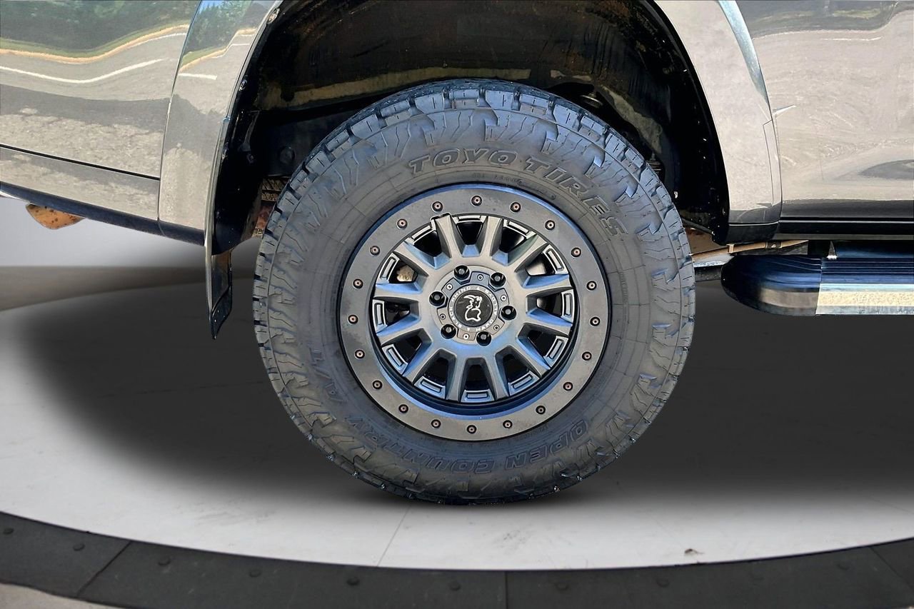 Used 2019 Toyota 4Runner TRD Off-Road image 34