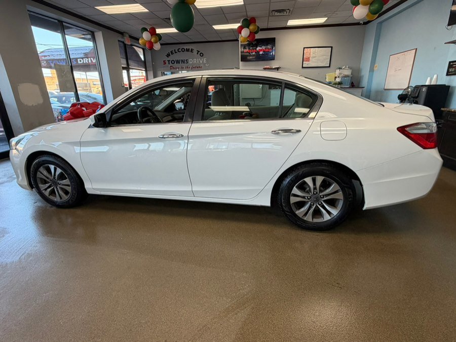 Used 2015 Honda Accord LX image 7