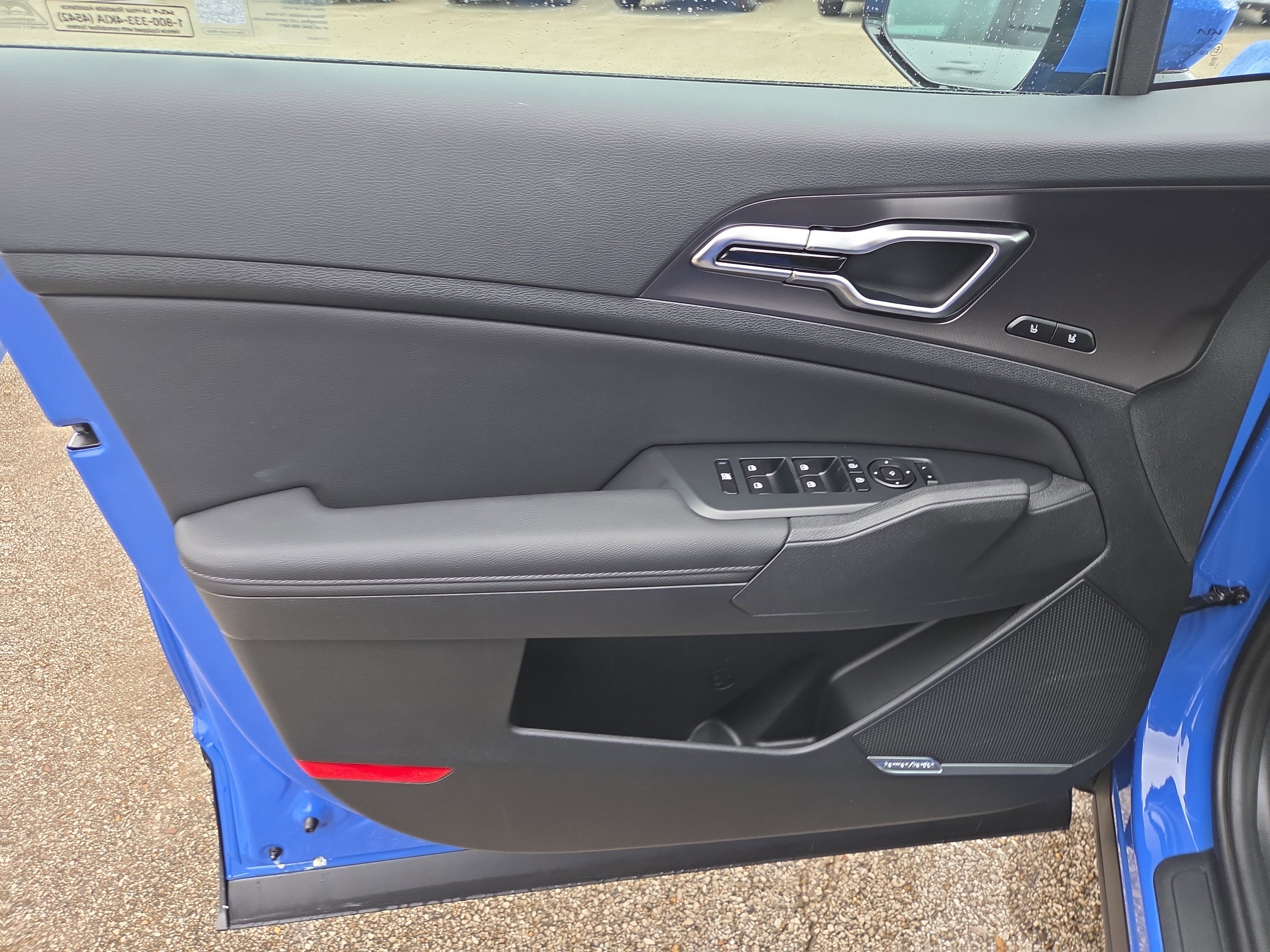 New 2026 Kia Sportage SX image 5