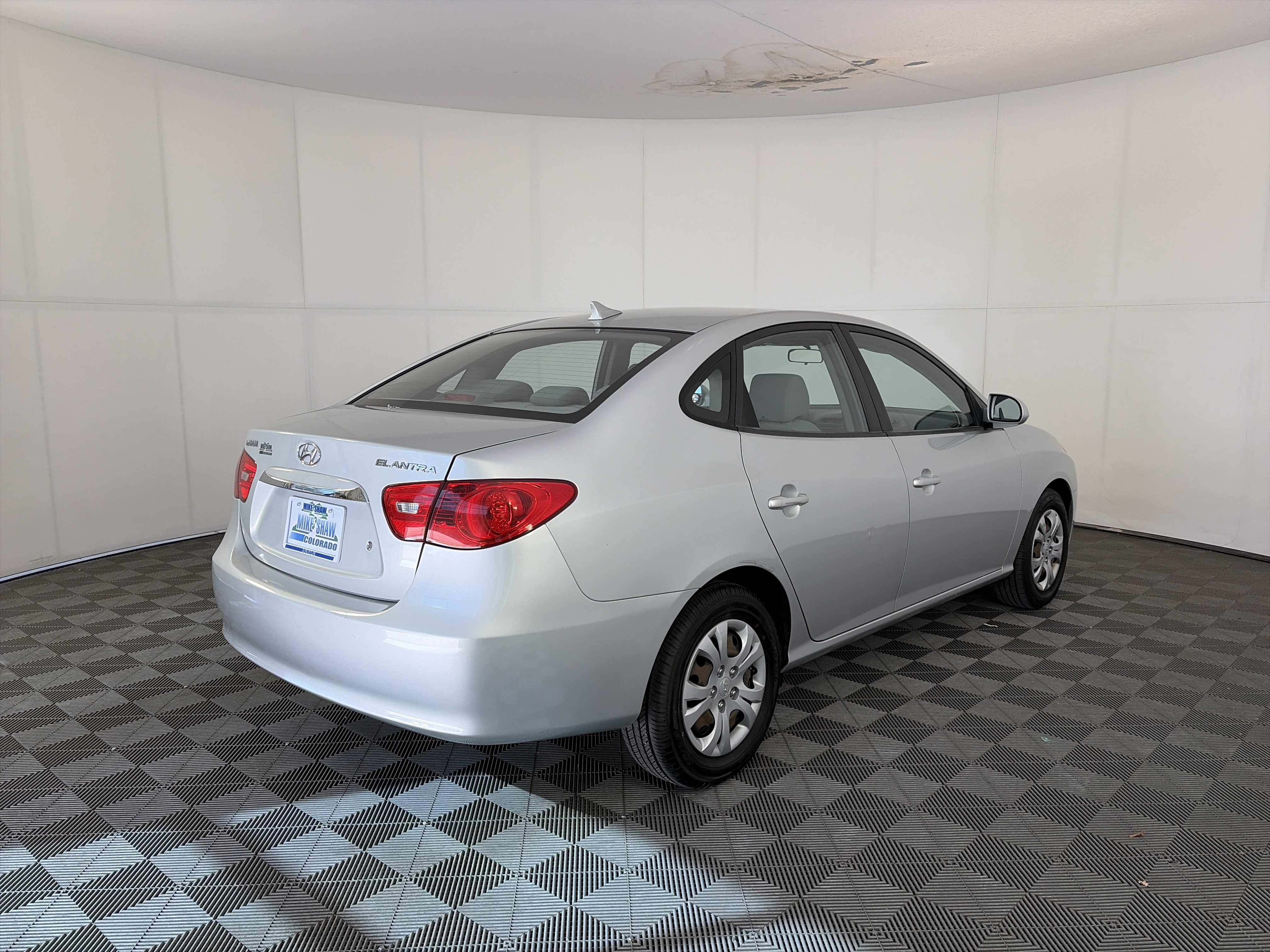 Used 2010 Hyundai Elantra GLS w/ Sunroof Pkg 3 image 5