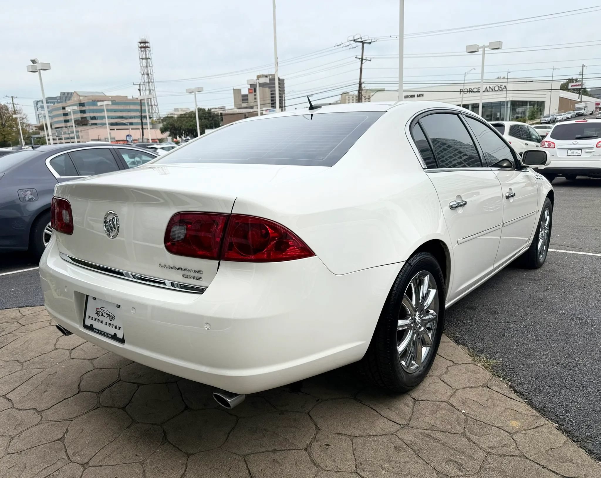 Used 2006 Buick Lucerne CXS w/ Driver Confidence Package FWD image 7