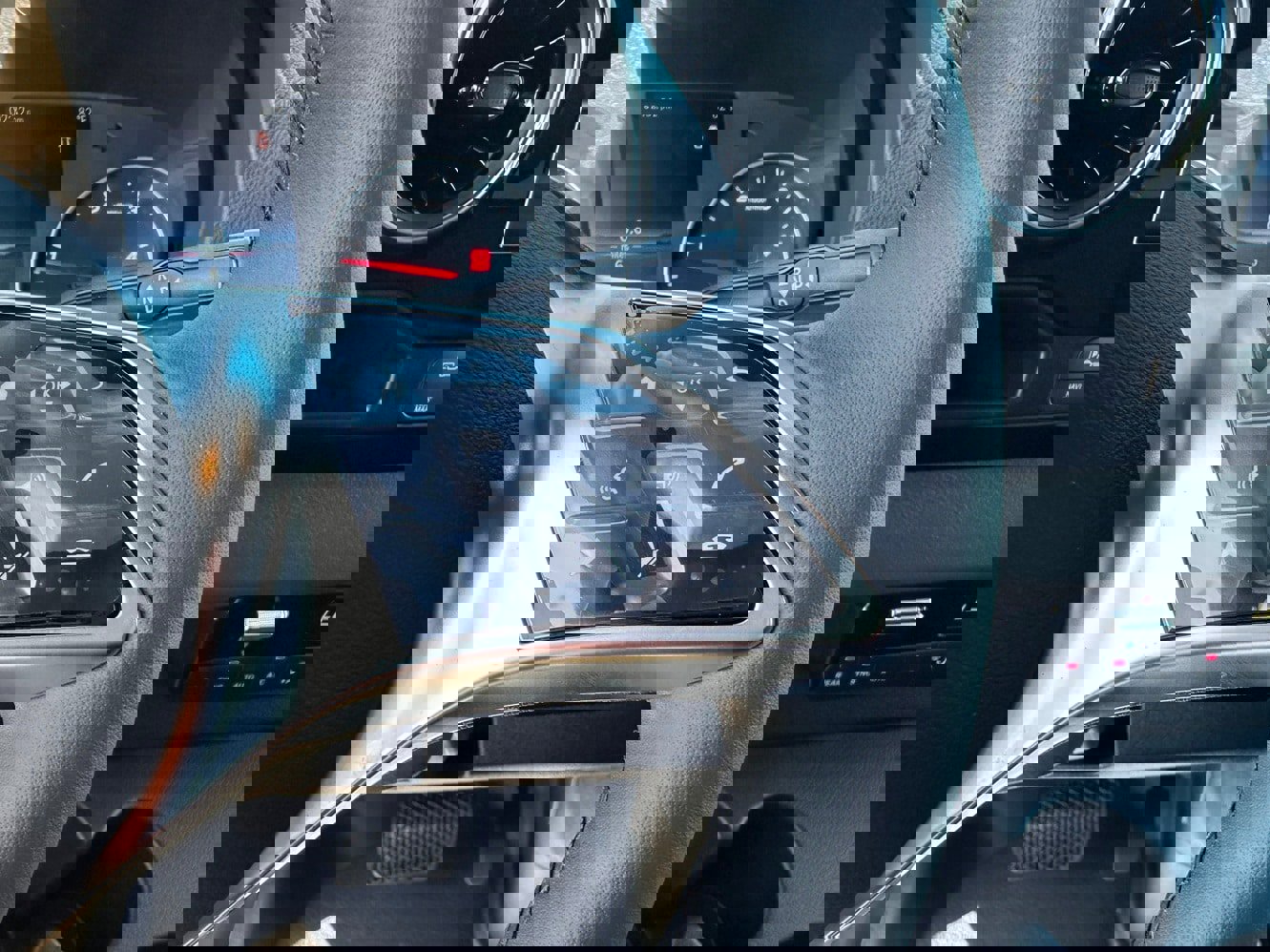 Used 2025 Mercedes-Benz Sprinter 2500 image 14