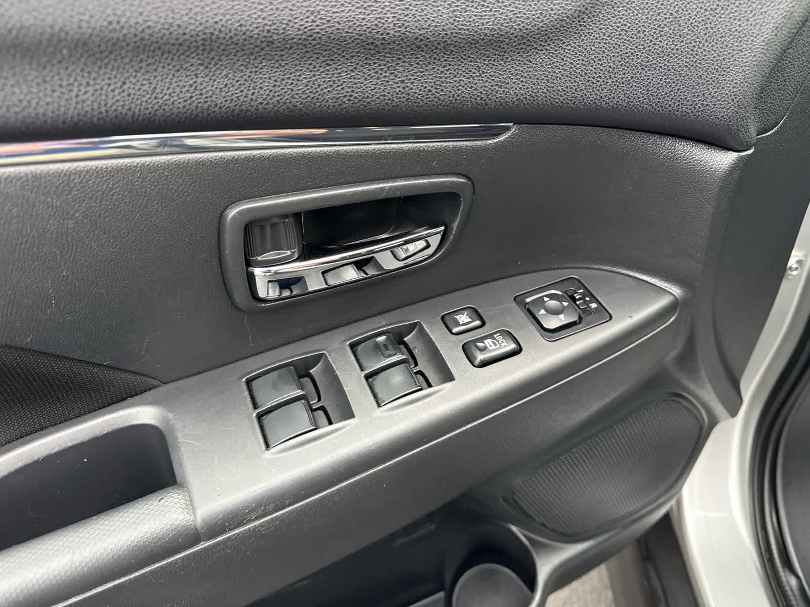 Used 2024 Mitsubishi Outlander Sport ES AWD/4WD image 10