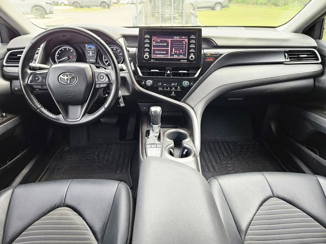 Used 2022 Toyota Camry SE image 15