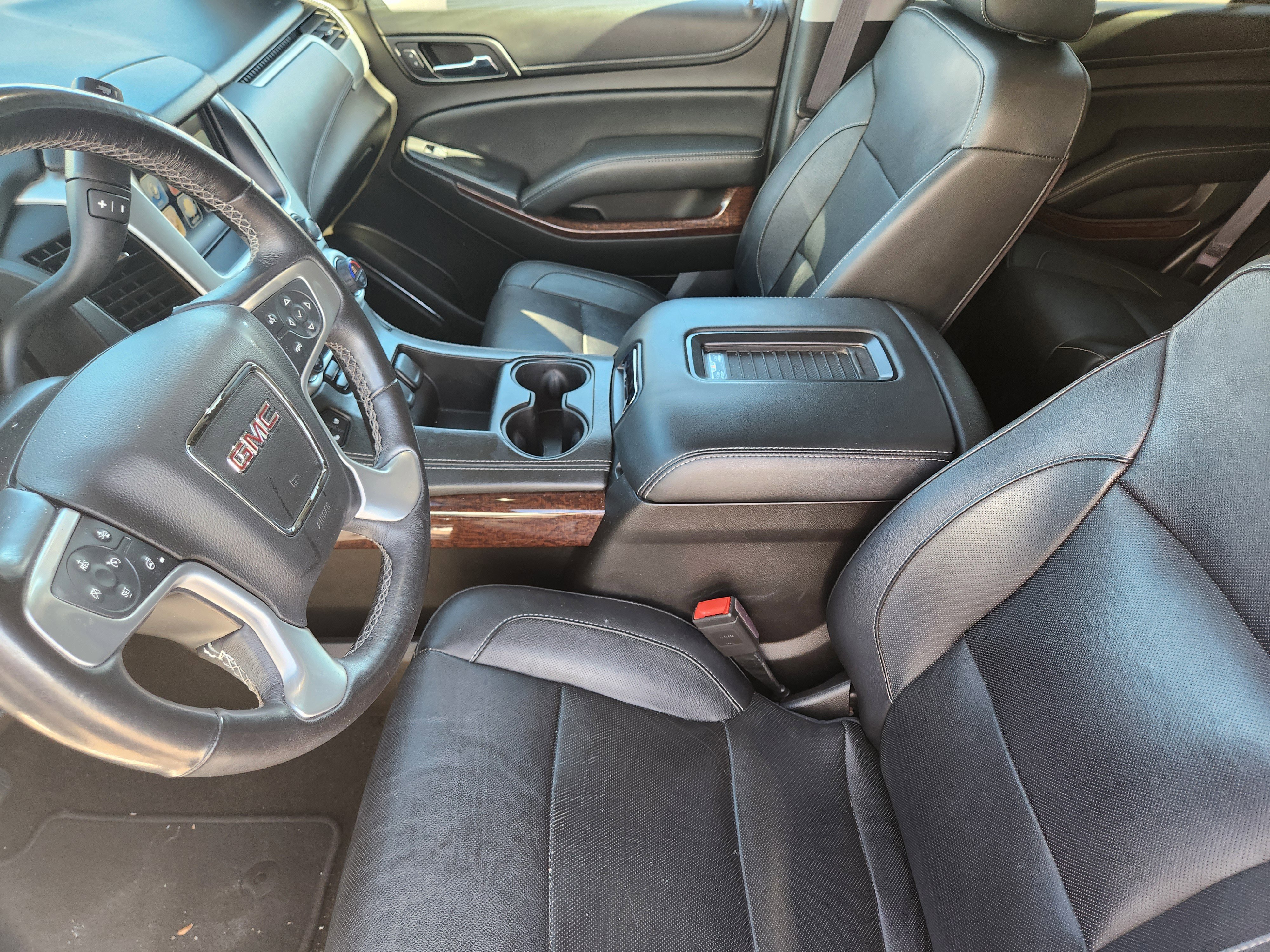 Used 2017 GMC Yukon SLT image 20