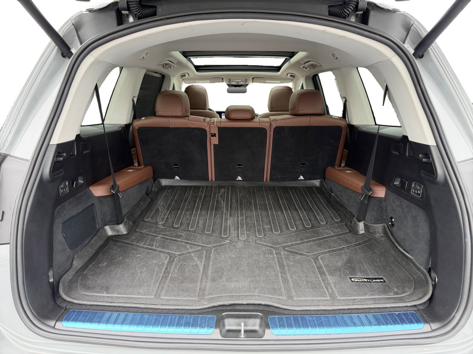 Used 2025 Mercedes-Benz GLS 580 4MATIC image 25