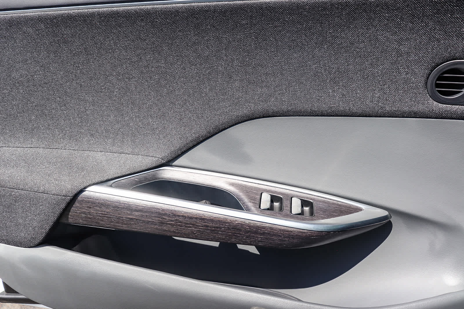 Used 2025 Lucid Air Touring AWD/4WD image 21