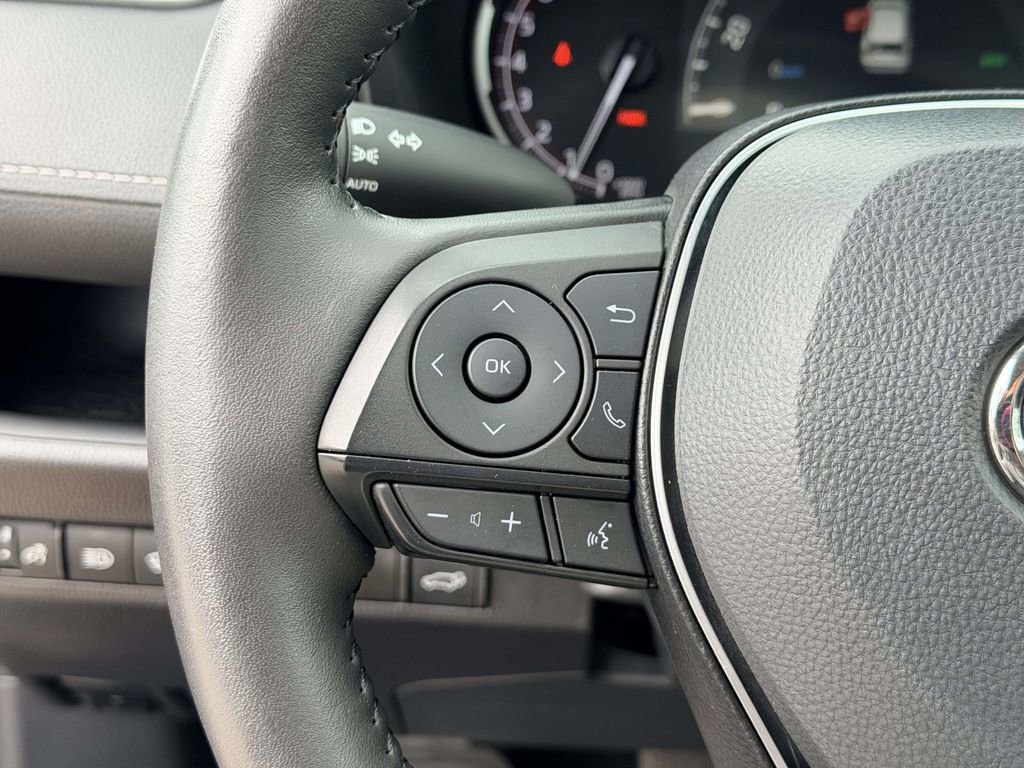 Certified 2025 Toyota RAV4 XLE w/ Convenience Package image 8