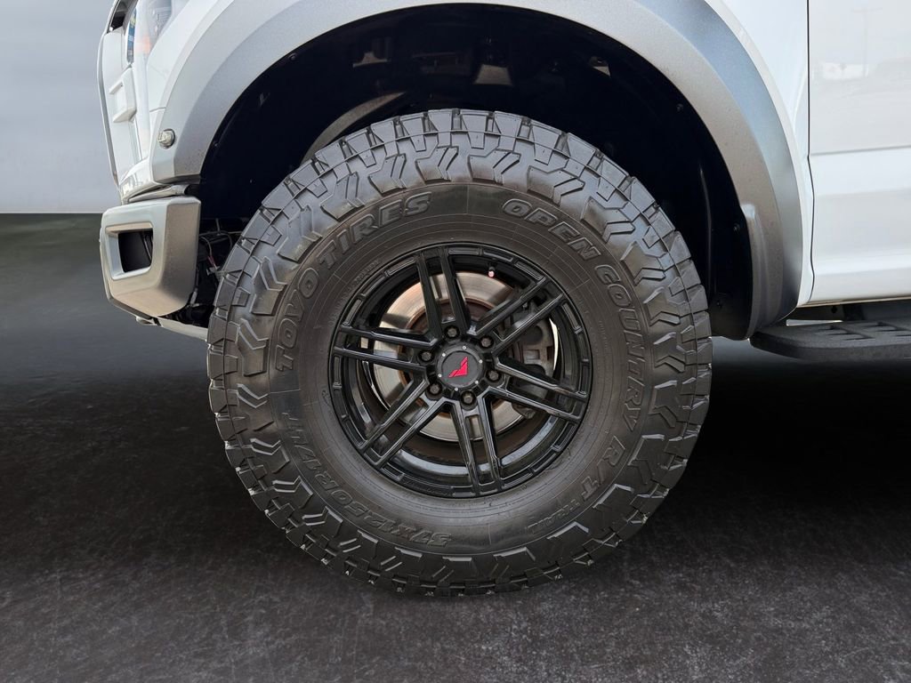 Used 2020 Ford F150 Raptor w/ Equipment Group 802A Luxury AWD/4WD image 9