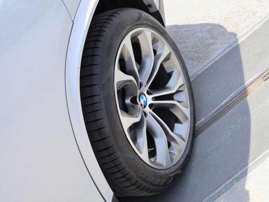 Used 2018 BMW X5 xDrive50i AWD/4WD image 42