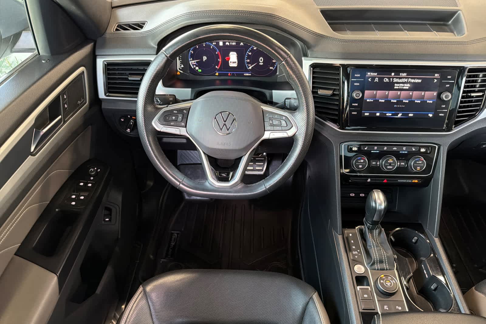 Used 2021 Volkswagen Atlas Cross Sport SEL Premium R-Line AWD/4WD image 16