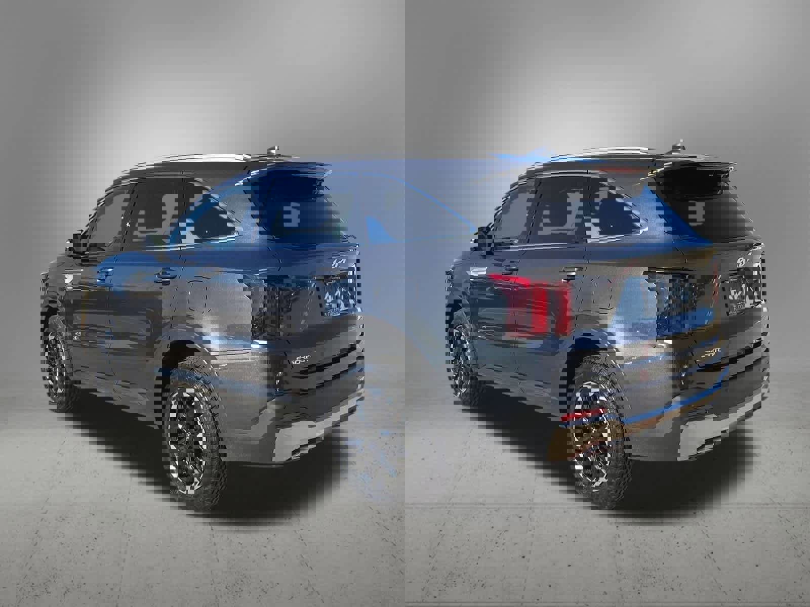 Certified 2024 Kia Sorento S image 4