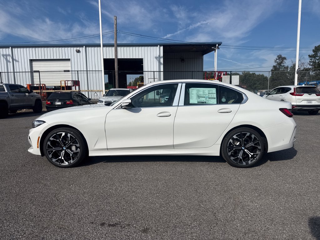 Used 2026 BMW 330i xDrive Sedan w/ Premium Package AWD/4WD image 2