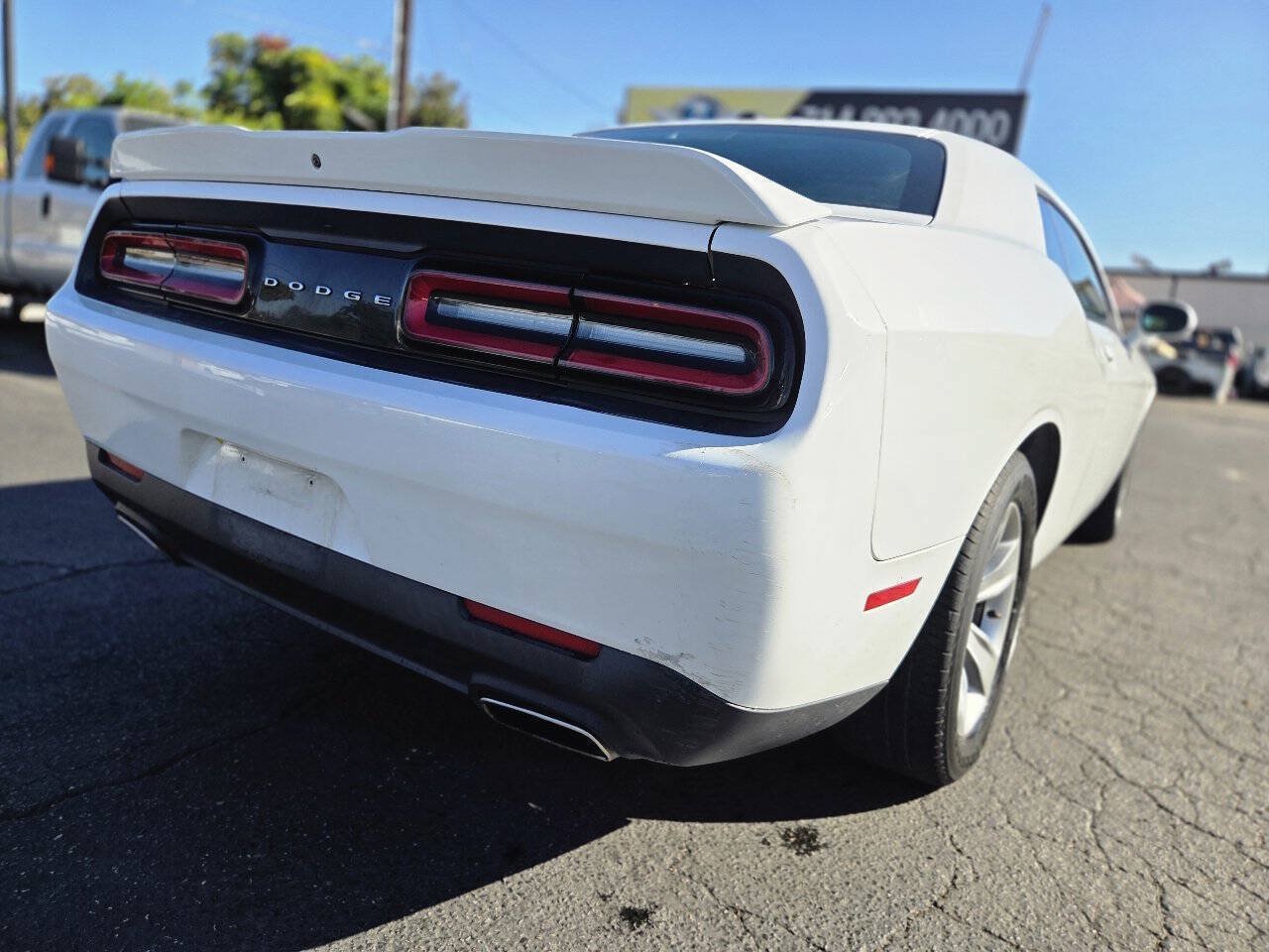Used 2020 Dodge Challenger SXT RWD image 10